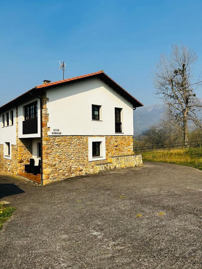 Appartamento Casa La Maestra Arriondas Esterno foto