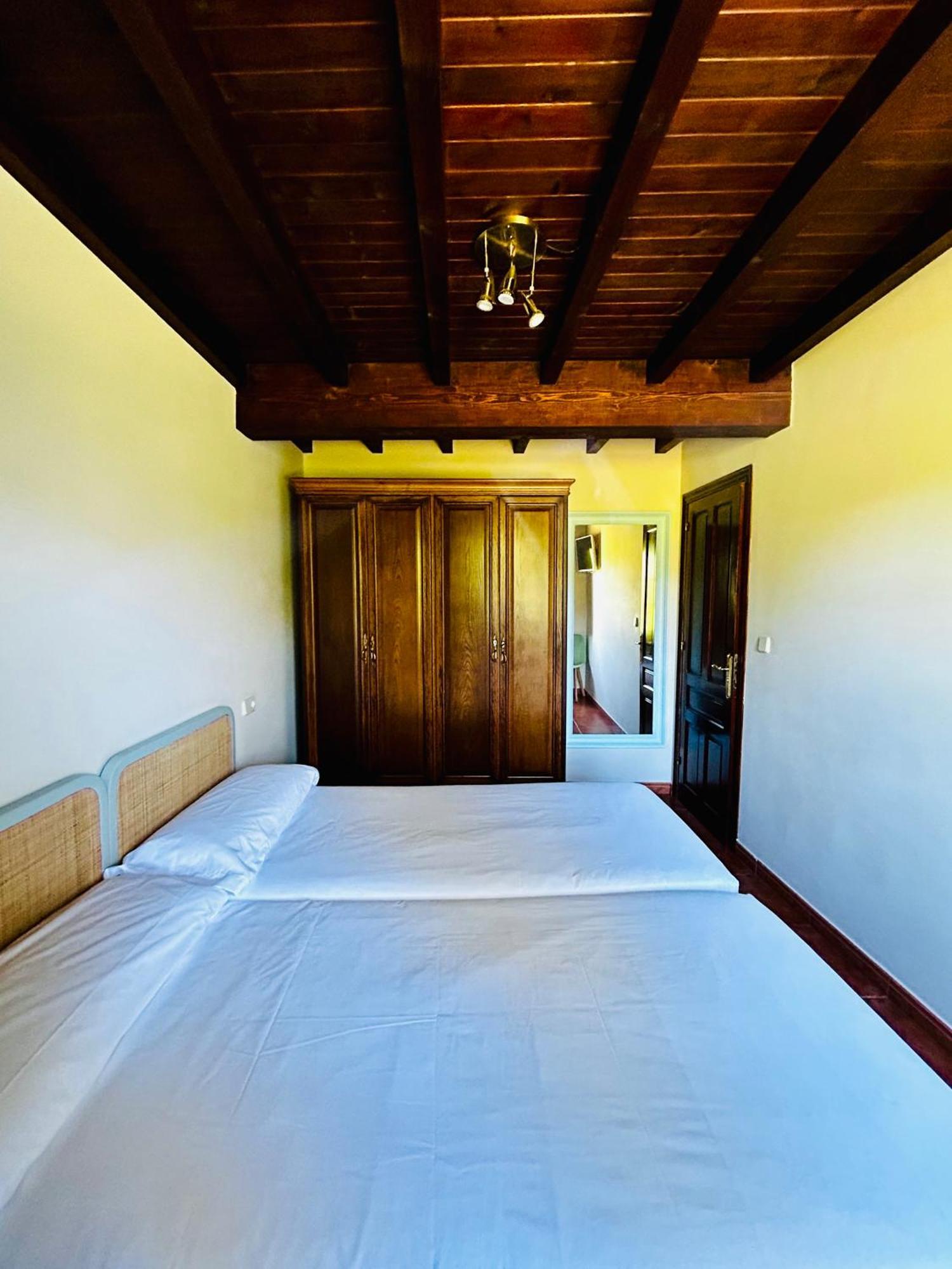 Appartamento Casa La Maestra Arriondas Esterno foto